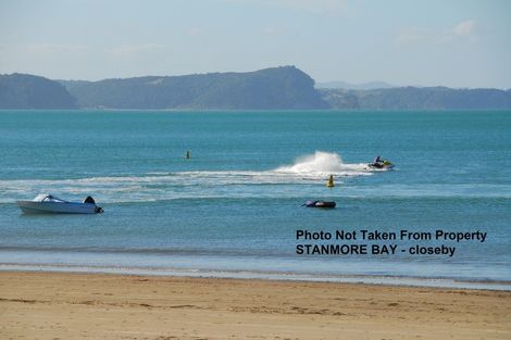 Photo of property in 13a Joydon Place, Stanmore Bay, Whangaparaoa, 0932