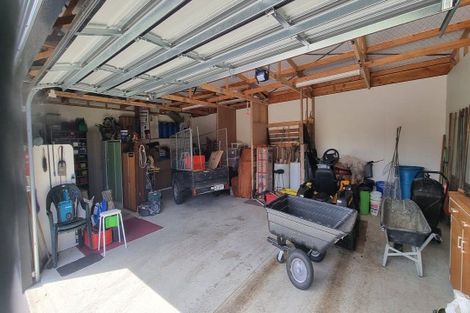 Photo of property in 152 Gladstone Road, Levin, 5571