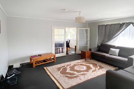 Photo of property in 20 Thornlow Street, Glendene, Auckland, 0602