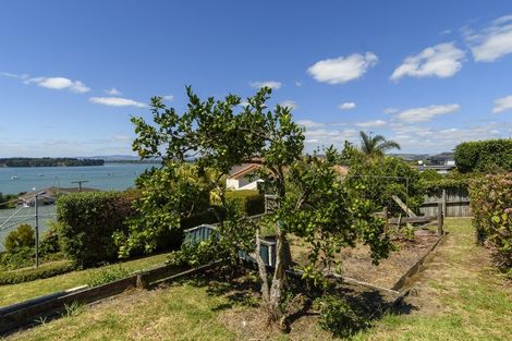 Photo of property in 52 Omokoroa Road, Omokoroa, 3114