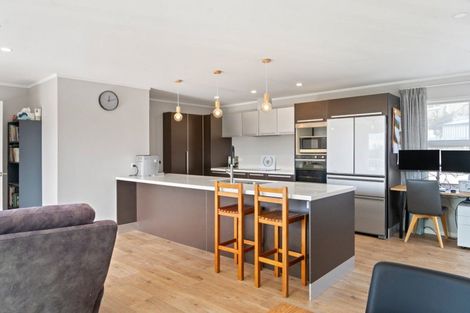 Photo of property in 8 Lorna Place, Brookfield, Tauranga, 3110