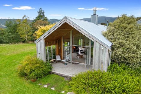 Photo of property in 557 Otaki Gorge Road, Hautere, Otaki, 5582