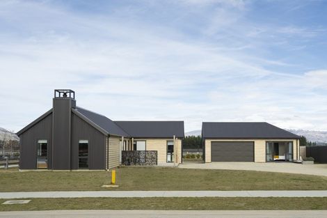 Photo of property in 27 Dingle Street, Lake Hawea, Wanaka, 9382