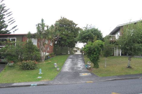 Photo of property in 80 Ravenwood Drive, Forrest Hill, Auckland, 0620