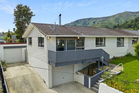 Photo of property in 2-1a Leicester Street, Picton, 7220