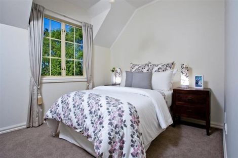 Photo of property in 12a Croft Lane, Riverhead, Albany, 0793