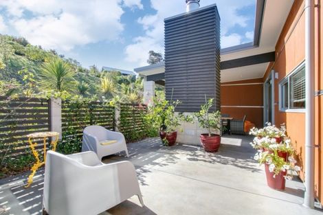 Photo of property in 21 Heipipi Drive, Eskdale, Napier, 4182