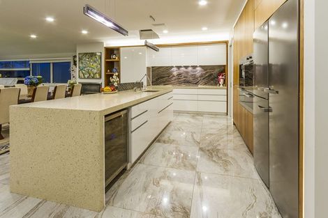 Photo of property in 2 Seacliffe Avenue, Belmont, Auckland, 0622