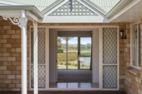 Photo of property in 49 Wharf Road, Clarks Beach, Pukekohe, 2679