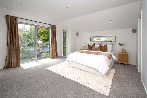 Photo of property in 2/11 Mclellan Place, Ilam, Christchurch, 8041