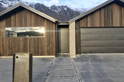 Photo of property in 7 Fallow Street, Jacks Point, 9371