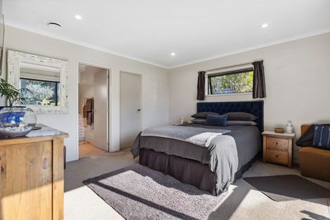 Photo of property in 21b Heta Road, Highlands Park, New Plymouth, 4312