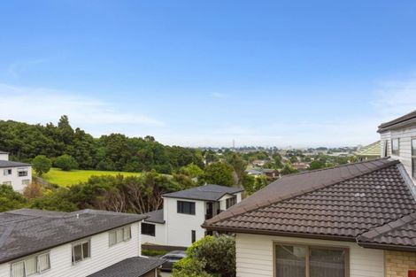 Photo of property in 12 Pistachio Place, Goodwood Heights, Auckland, 2105