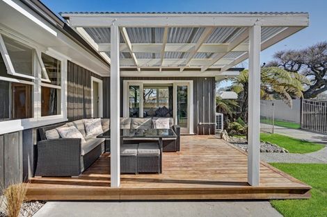 Photo of property in 6 Williams Street, Marewa, Napier, 4110