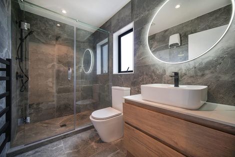 Photo of property in 32 Alton Avenue, Hillcrest, Auckland, 0627