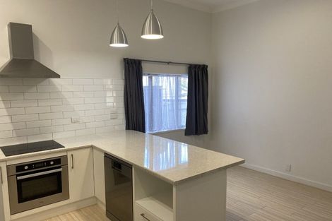 Photo of property in 101 Shakespeare Road, Bluff Hill, Napier, 4110