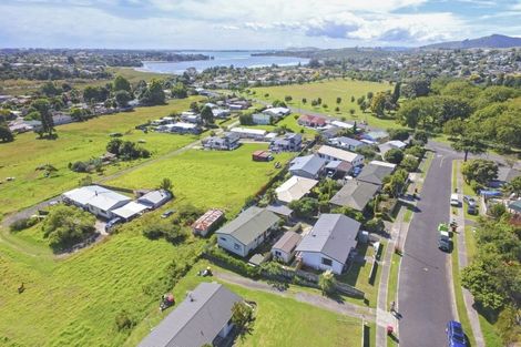 Photo of property in 10a Te Arawa Place, Welcome Bay, Tauranga, 3112