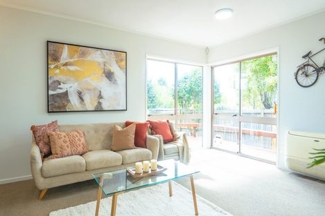 Photo of property in 1/16 Fieldstone Court, Northpark, Auckland, 2013