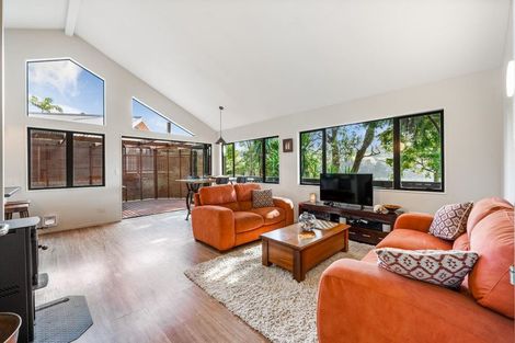 Photo of property in 65 Duck Creek Road, Stillwater, Silverdale, 0993