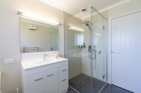 Photo of property in 9 Hidden Lakes Avenue, Te Anau, 9600