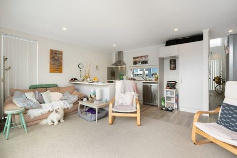 Photo of property in 31 Reynolds Place, Papamoa Beach, Papamoa, 3118