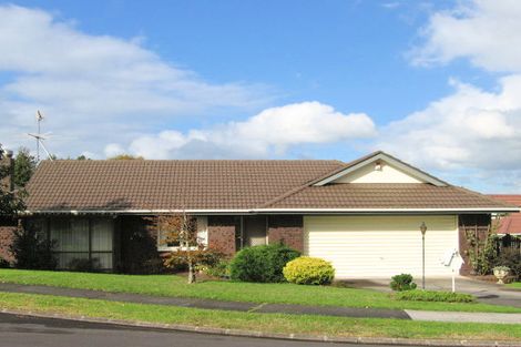 Photo of property in 3 Antilla Place, Half Moon Bay, Auckland, 2012