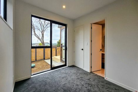 Photo of property in 7a Lewisham Street, Highland Park, Auckland, 2010