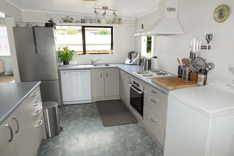 Photo of property in 39a Shortt Street, Foxton Beach, Foxton, 4815