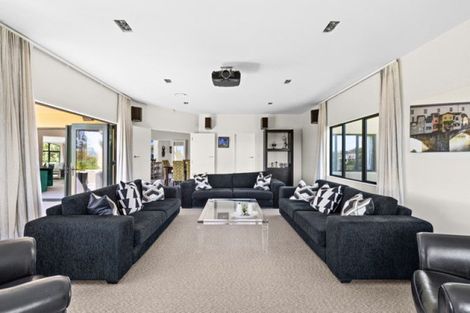 Photo of property in 100 Kopanga Road, Havelock North, 4130