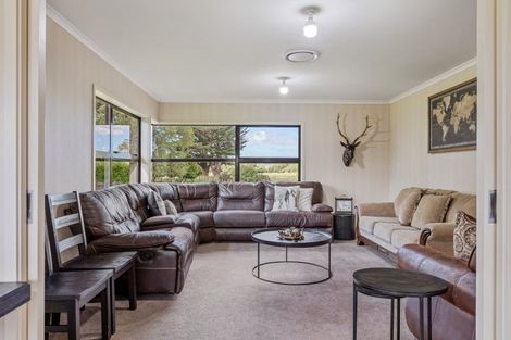 Photo of property in 37 Tawera Road, Mangatainoka, Pahiatua, 4982