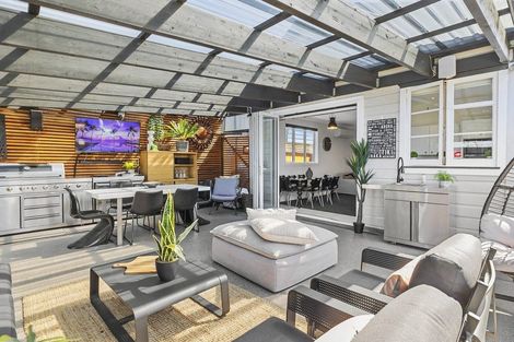 Photo of property in 3 Blair Street, Kenmure, Dunedin, 9011