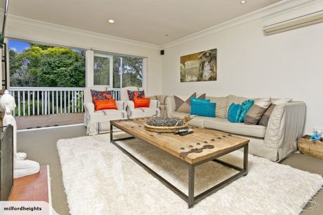 Photo of property in 19a Waterloo Road, Milford, Auckland, 0620