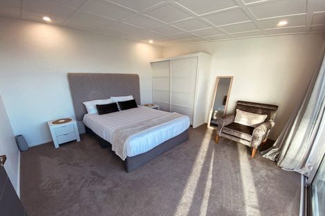 Photo of property in 22a Glendevere Terrace, Redcliffs, Christchurch, 8081