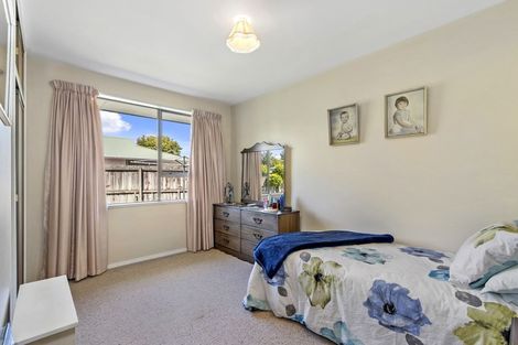 Photo of property in 1/450b Harewood Road, Harewood, Christchurch, 8051