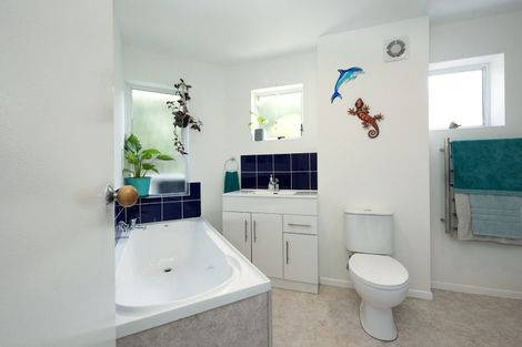 Photo of property in 119 Colwill Road, Massey, Auckland, 0614