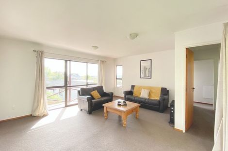 Photo of property in 176 Sturges Road, Henderson, Auckland, 0612