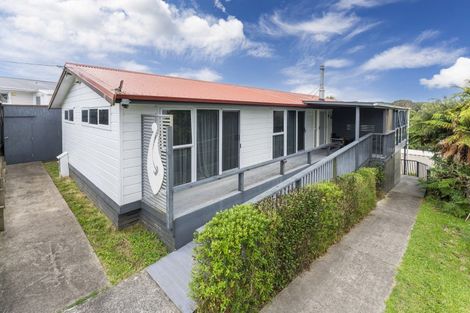 Photo of property in 18 Manuka Terrace, Mangakino, 3421
