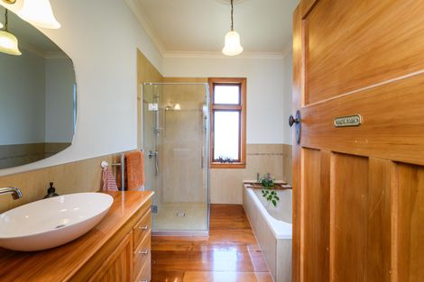 Photo of property in 3 Langston Avenue, Palmerston North, 4414