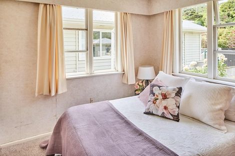 Photo of property in 58 Airlie Road, Plimmerton, Porirua, 5026