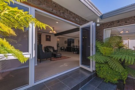Photo of property in 26 Brightwater Terrace, Terrace End, Palmerston North, 4410