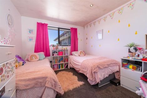 Photo of property in 2 Little Maude Drive, Lake Hawea, Wanaka, 9382