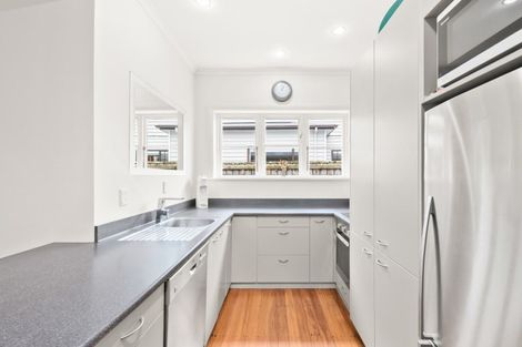 Photo of property in 5 Thornycroft Avenue, Epuni, Lower Hutt, 5011