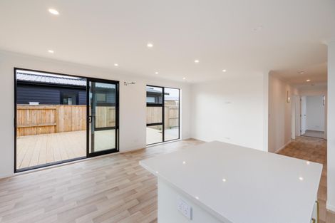 Photo of property in 33 Botanical Road, Takaro, Palmerston North, 4412