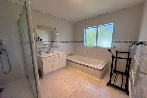 Photo of property in 15a Te Atatu Road, Te Atatu South, Auckland, 0610