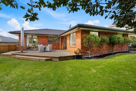 Photo of property in 12 Semillon Avenue, Henderson, Auckland, 0612