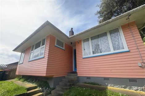 Photo of property in 14 Thomson Grove, Stokes Valley, Lower Hutt, 5019
