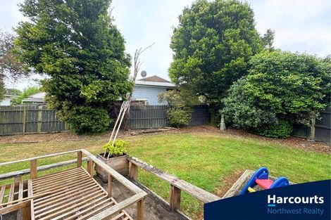 Photo of property in 124 Moire Road, West Harbour, Auckland, 0618