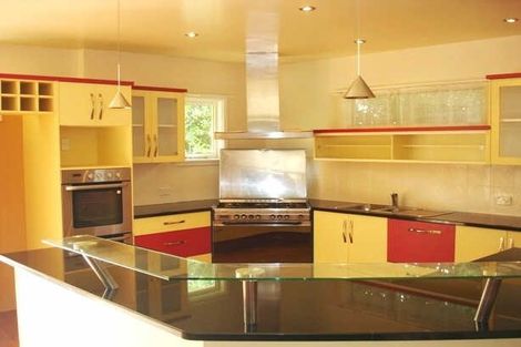 Photo of property in 32 Strowan Road, Strowan, Christchurch, 8052