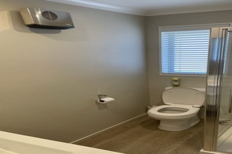 Photo of property in 3/502 Harewood Road, Harewood, Christchurch, 8051