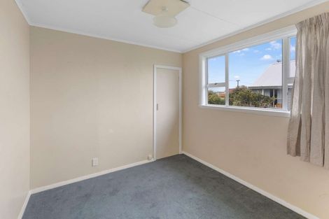 Photo of property in 27 Wilson Street, Waverley, 4510